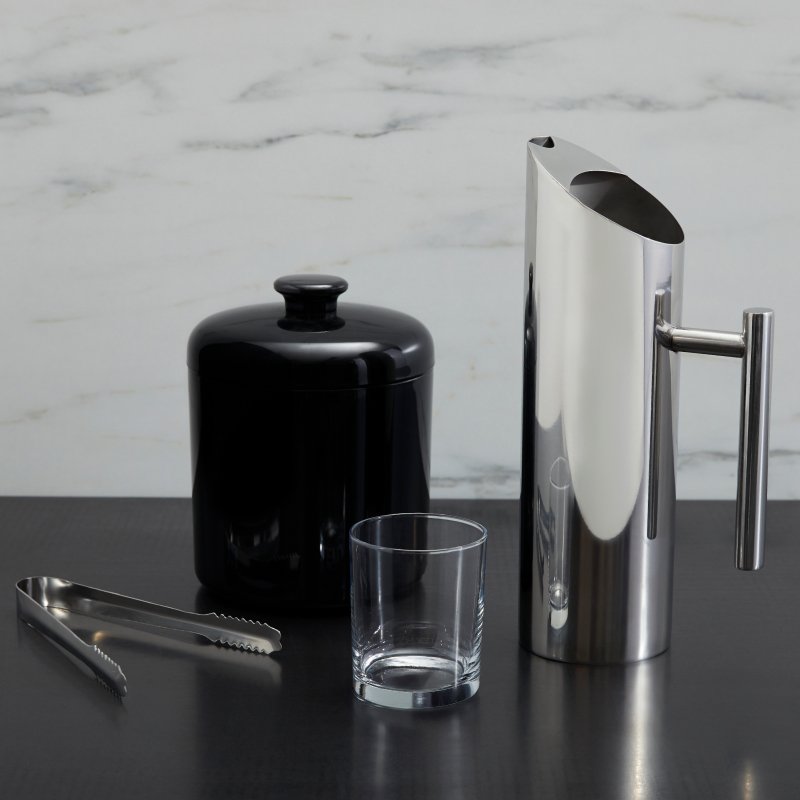 Pitcher 1.5 L glass lid spout for iced tea or juice